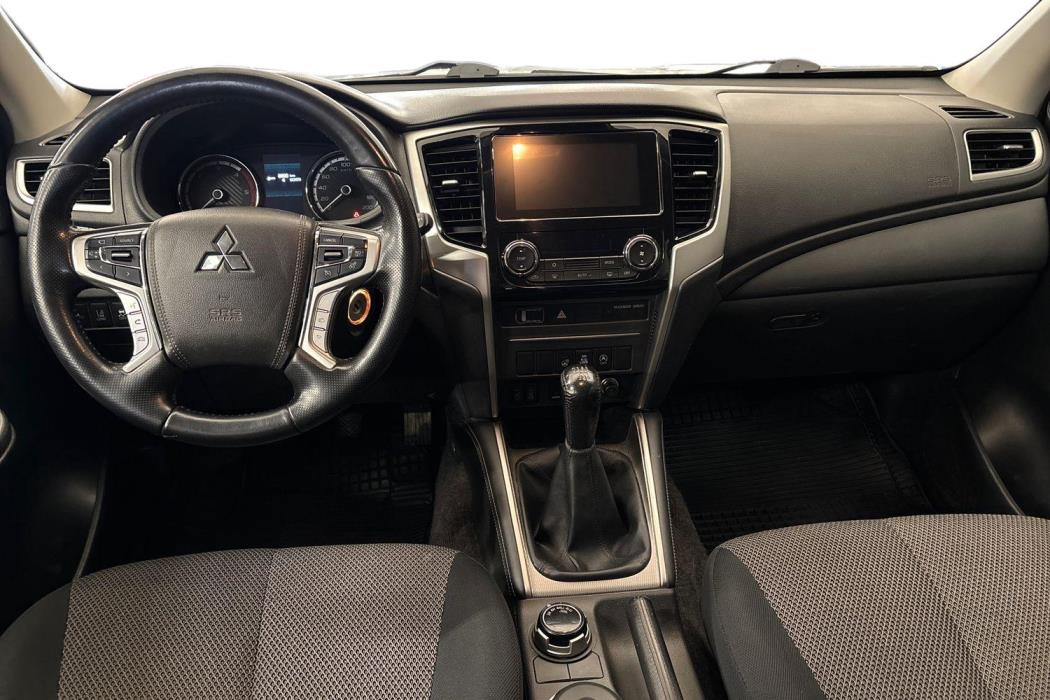 Mitsubishi L200 2021