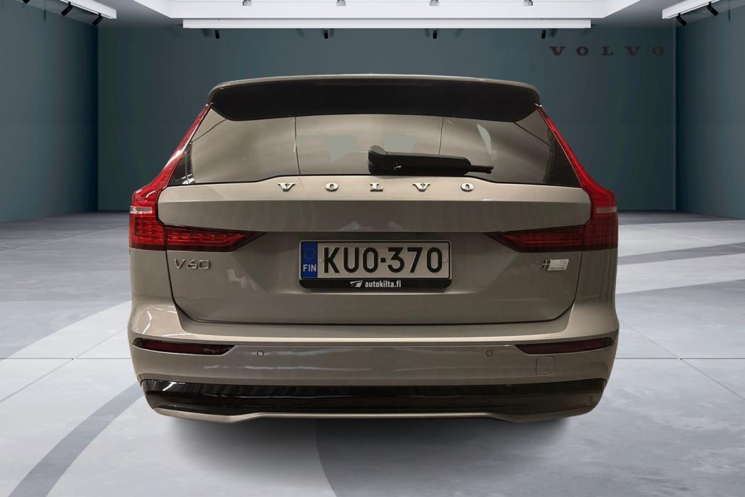 Volvo V60 2023