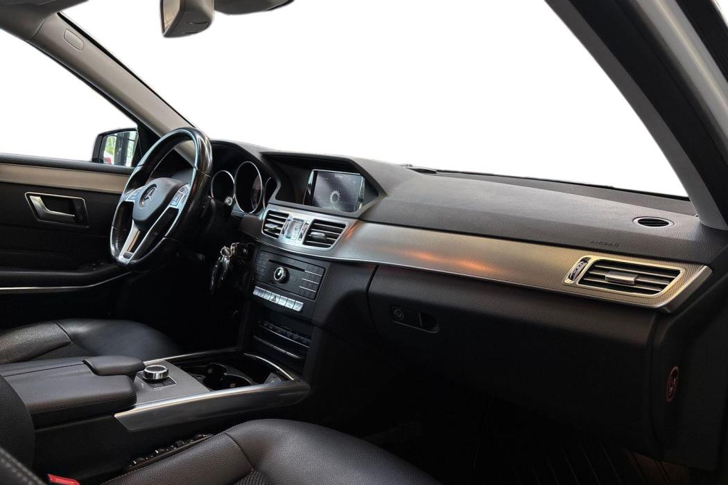 MERCEDES-BENZ E 2015