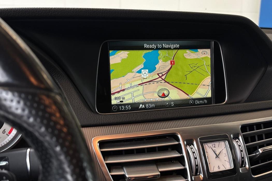 MERCEDES-BENZ E 2015