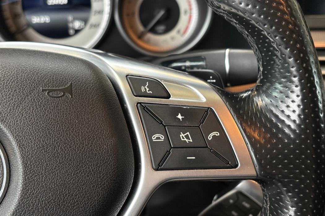 MERCEDES-BENZ E 2015