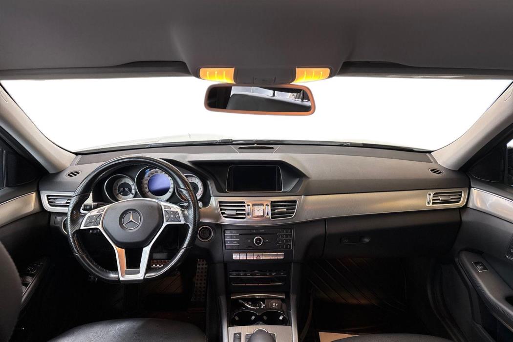 MERCEDES-BENZ E 2015