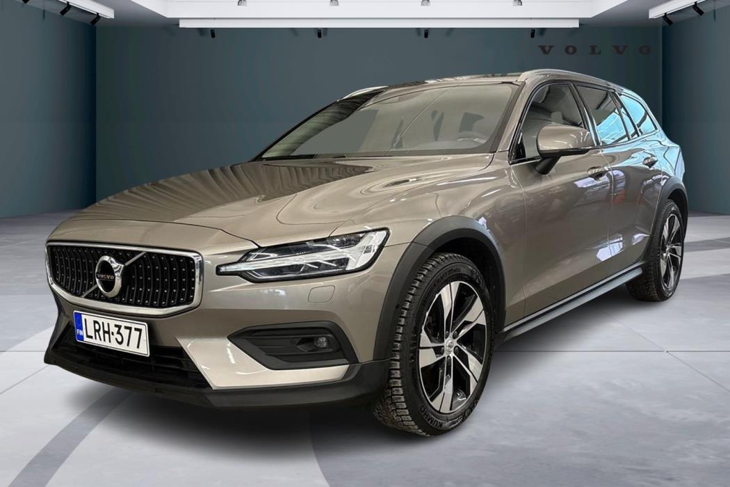 Volvo V60 Cross Country 2022