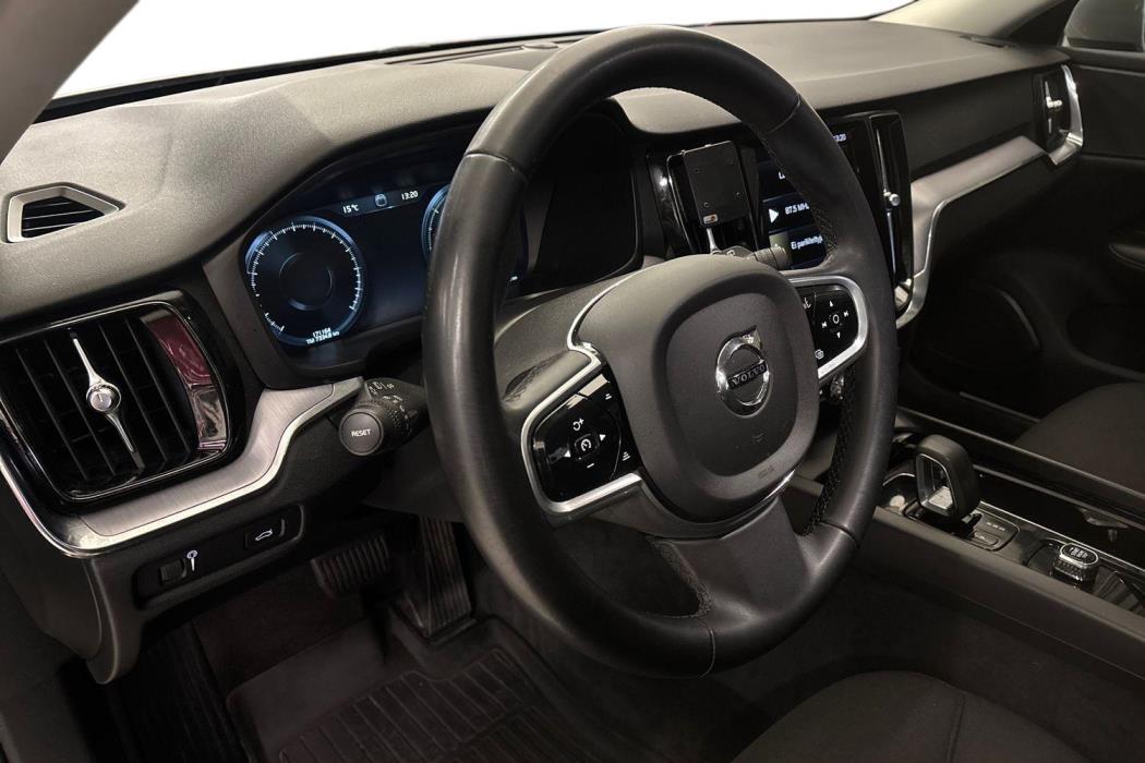 Volvo V60 Cross Country 2022