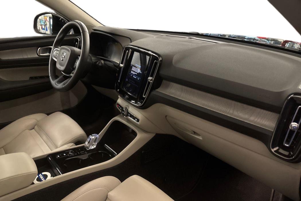 Volvo XC40 2021
