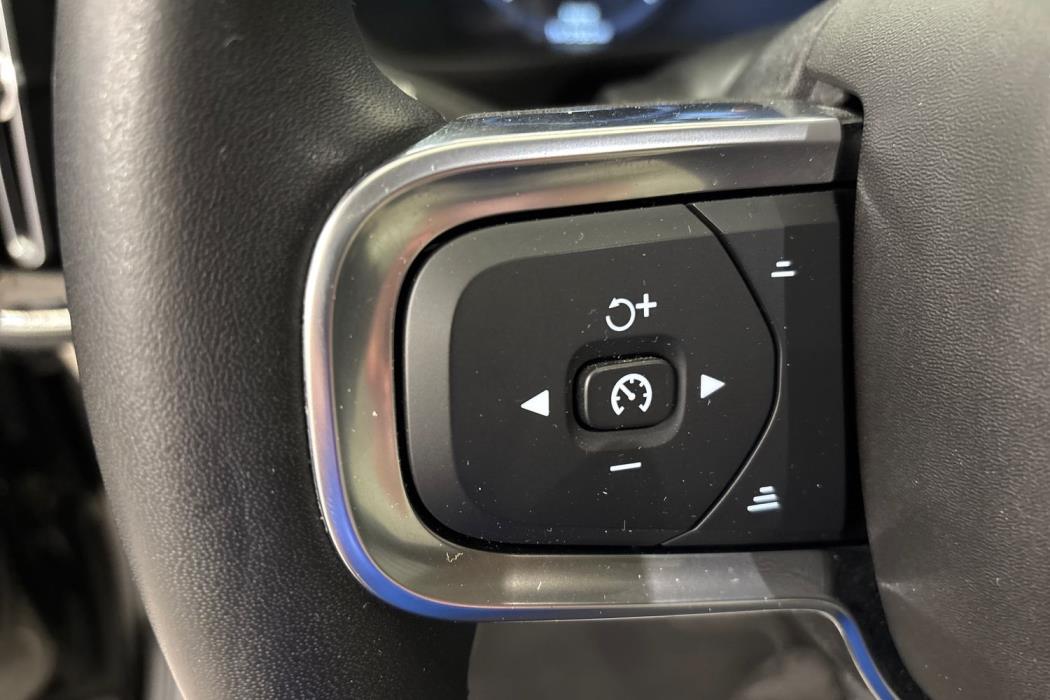 Volvo XC40 2021