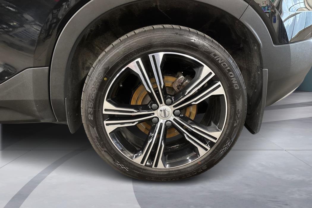 Volvo XC40 2021