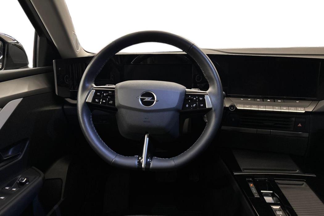 Opel Astra 2024
