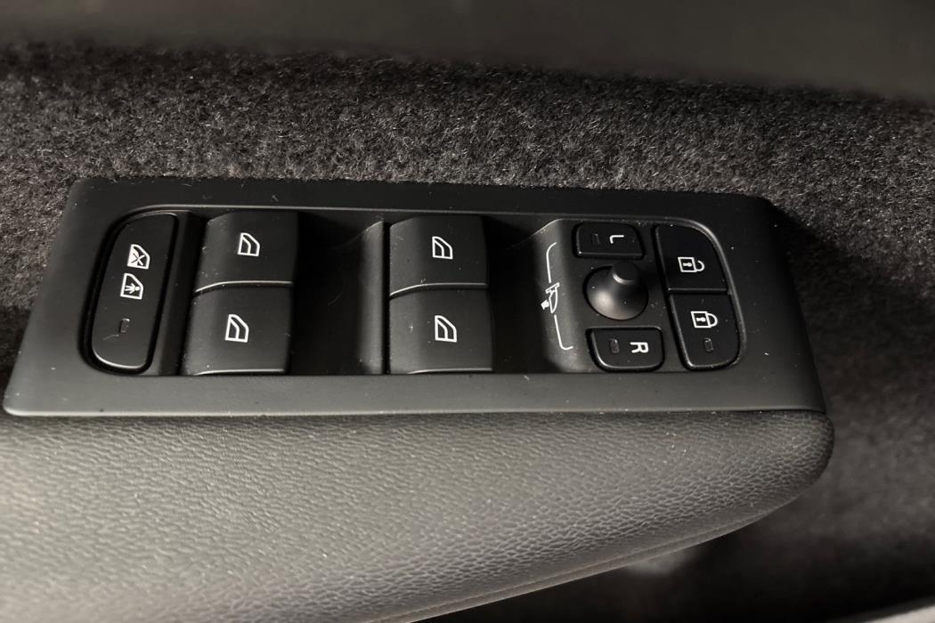 Volvo EX40 2025