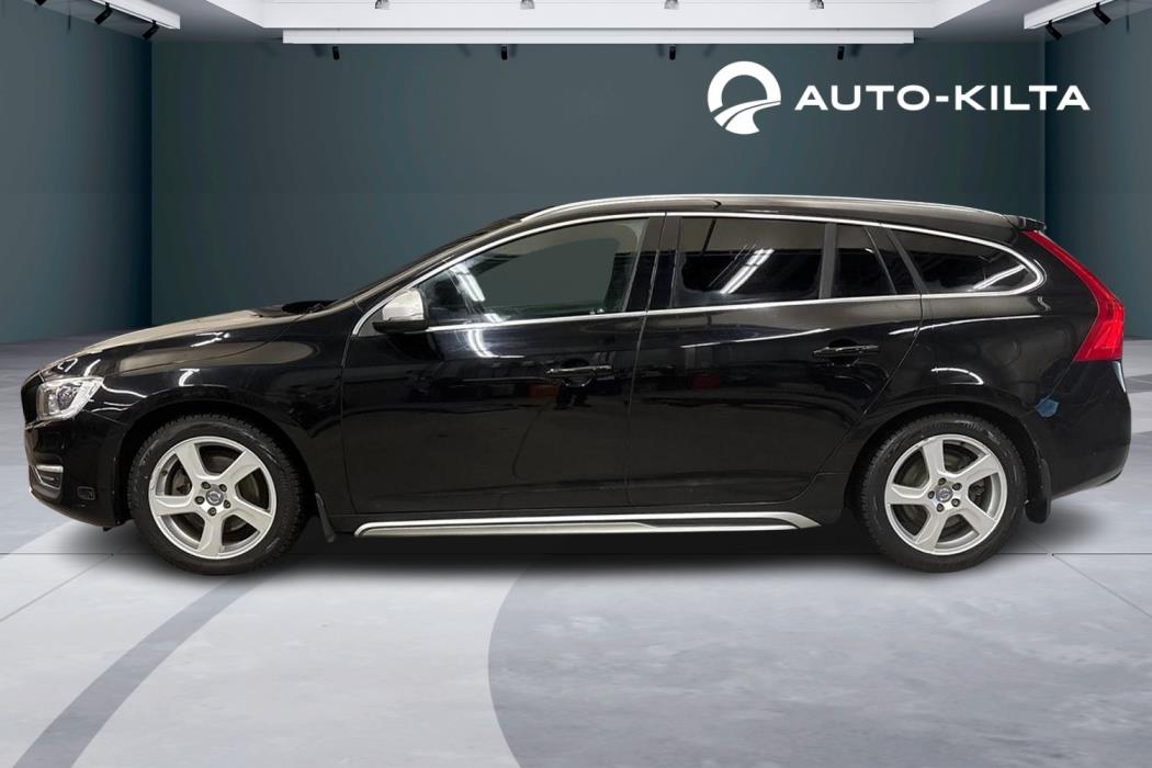 VOLVO V60 2016