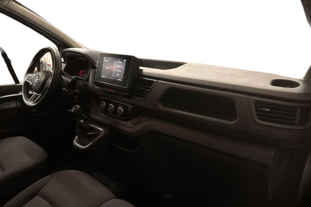 RENAULT Trafic 2023