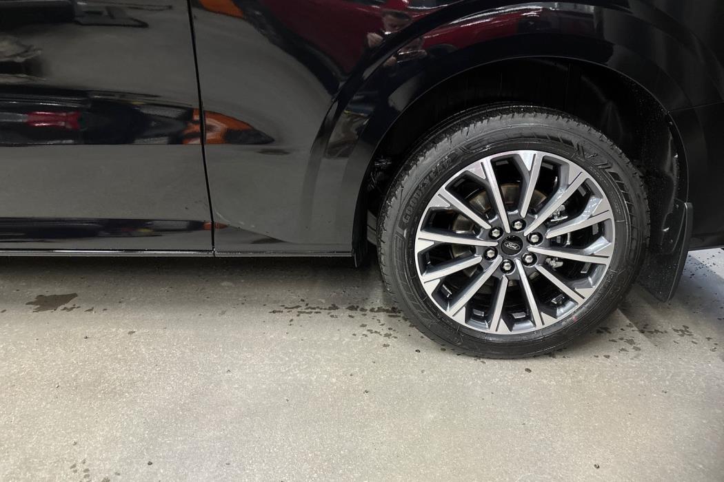 Ford Tourneo Custom 2026