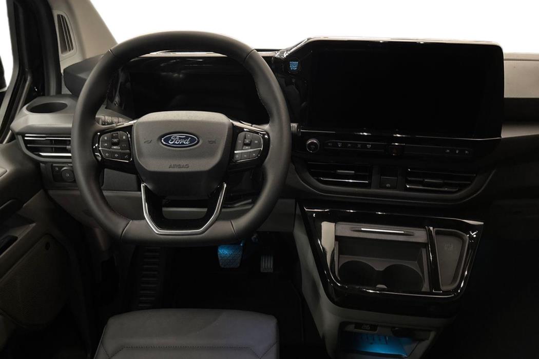 Ford Tourneo Custom 2026