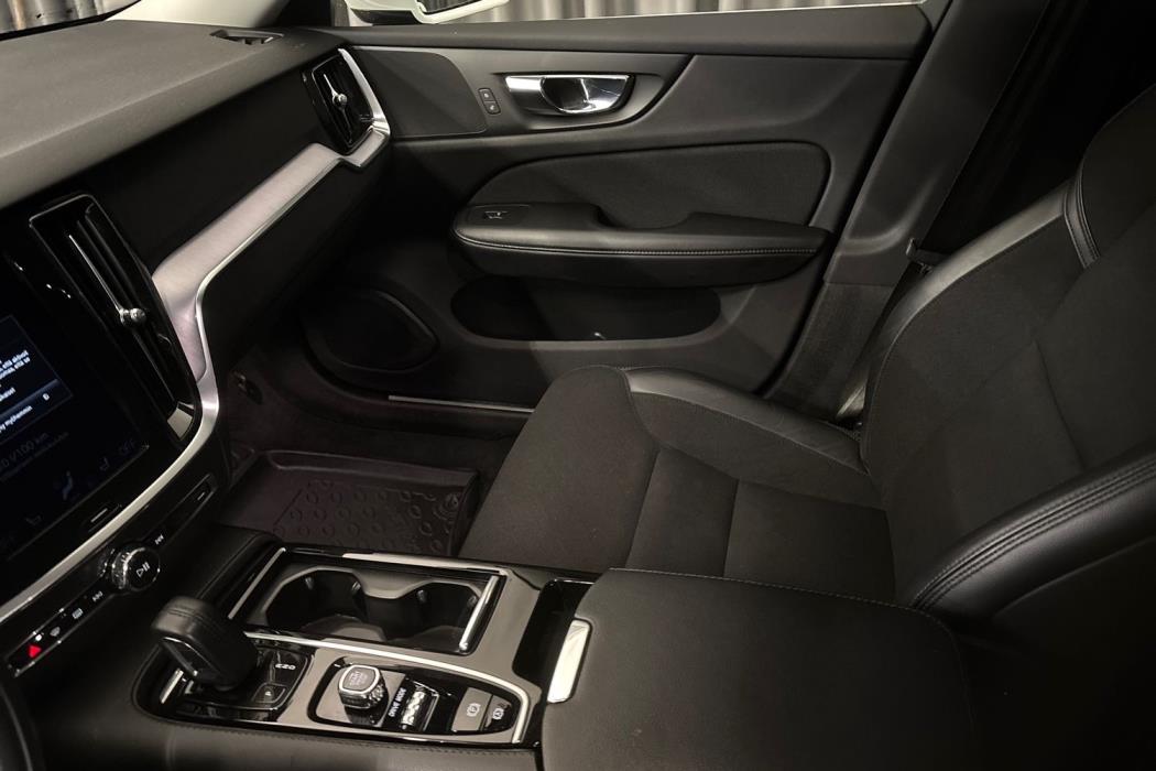 Volvo V60 2021