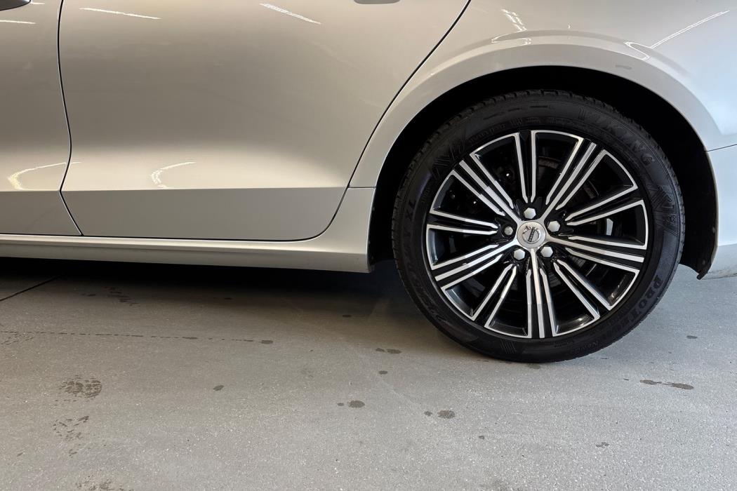 VOLVO V60 2019