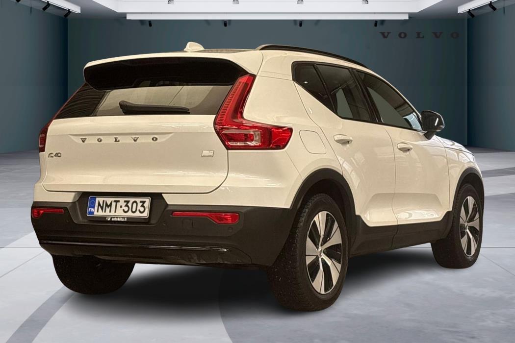 Volvo XC40 2023