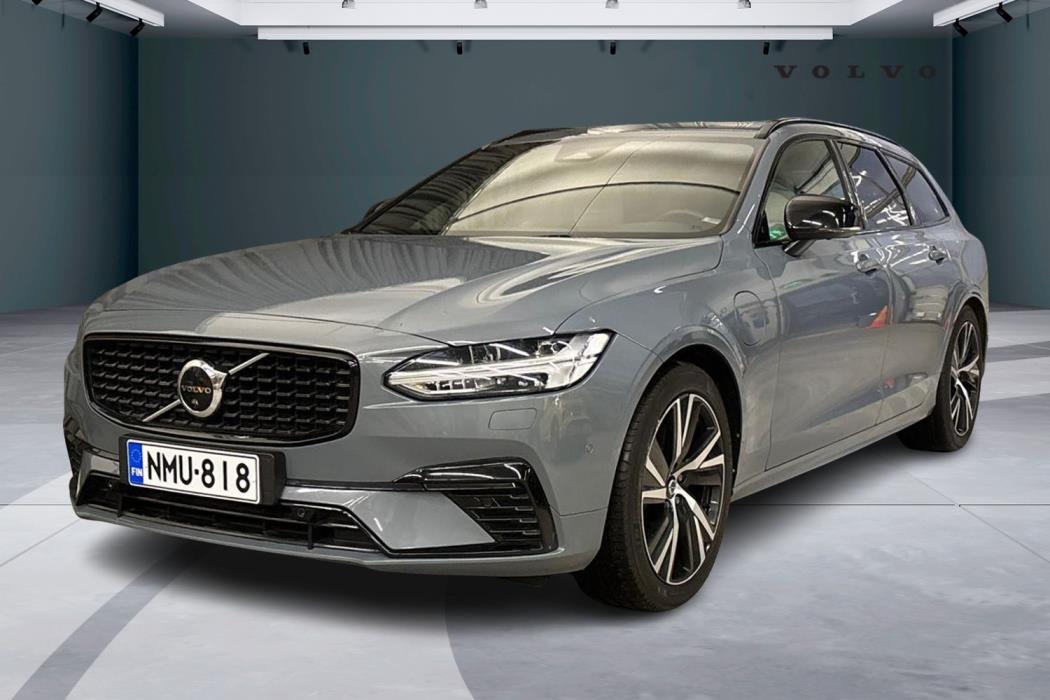 Volvo V90 2022