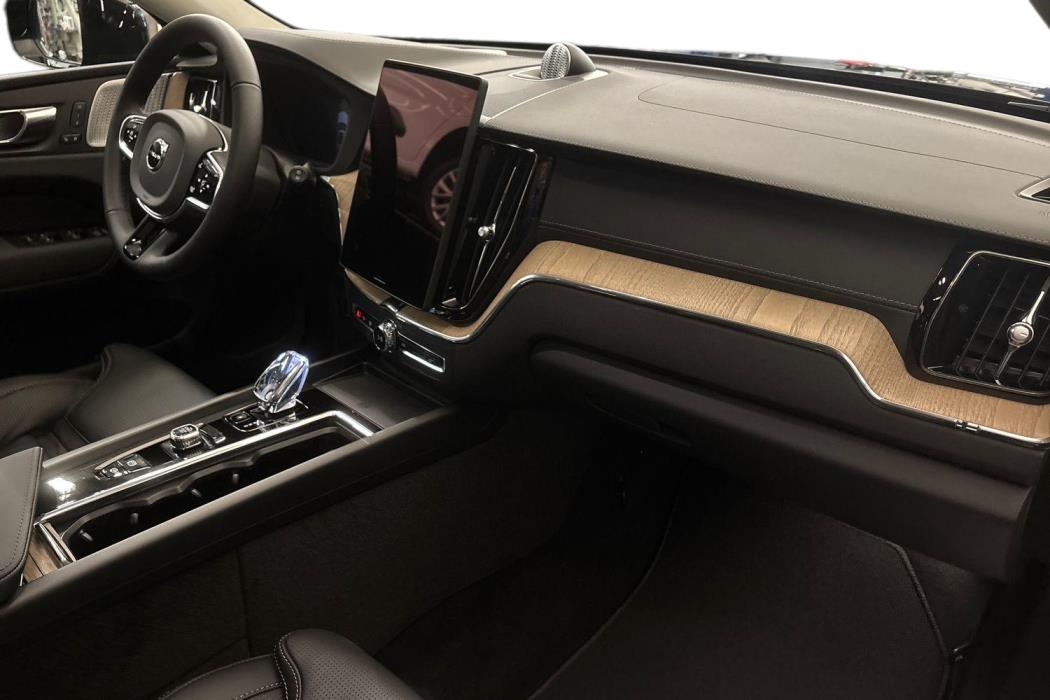Volvo XC60 2027