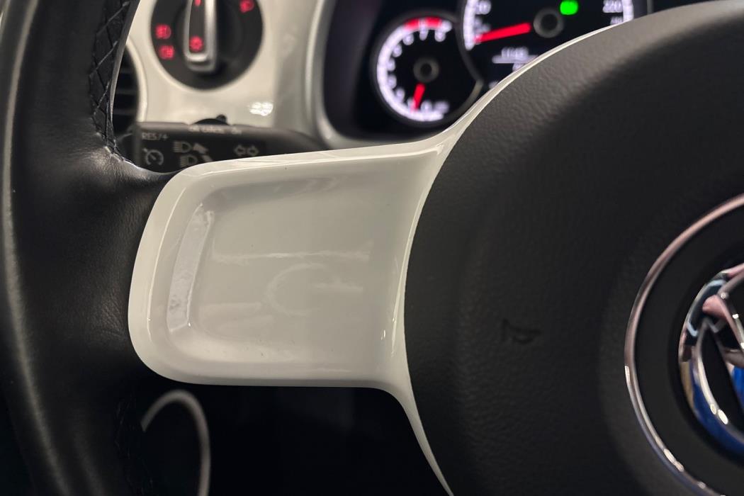 Volkswagen Beetle 2016