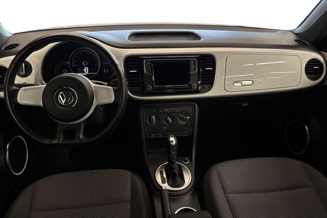 Volkswagen Beetle 2016