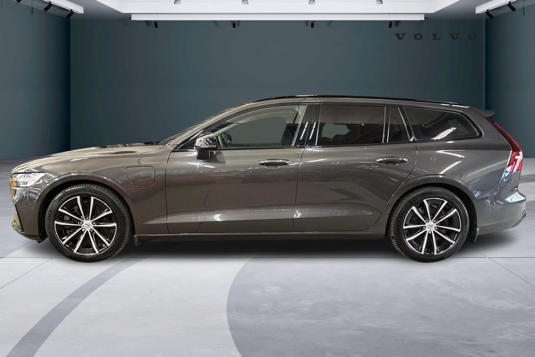 Volvo V60 2024