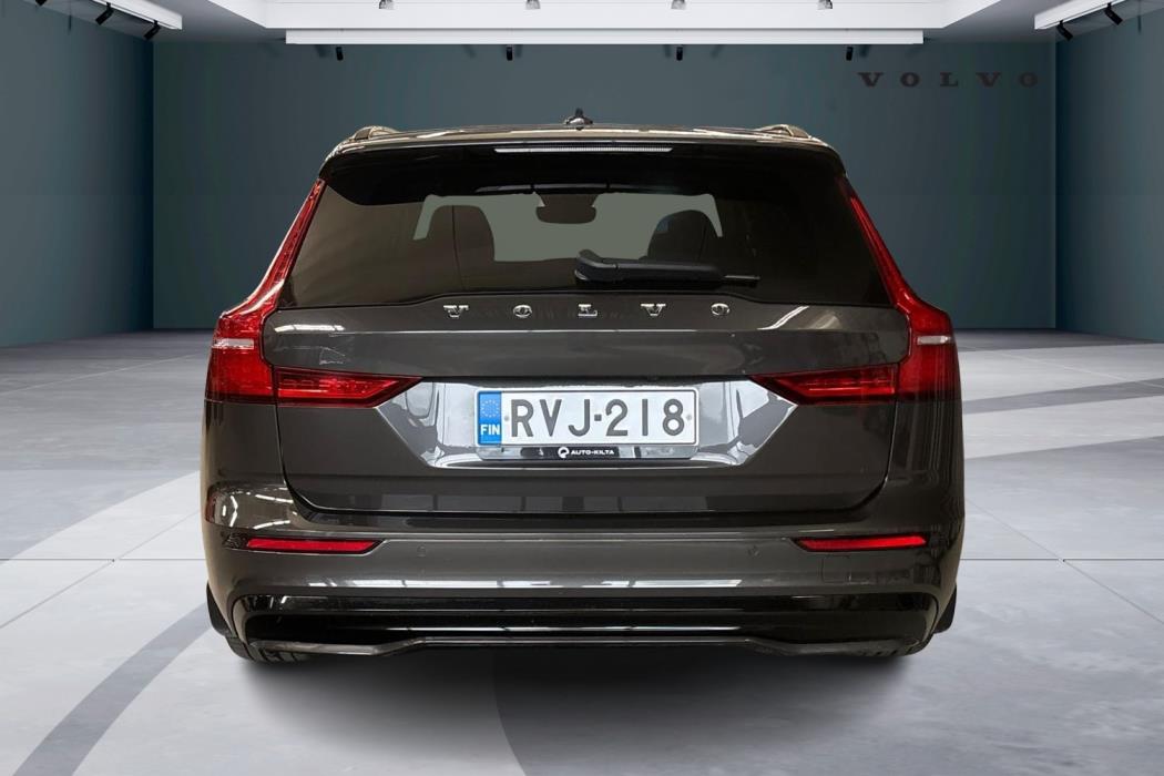 Volvo V60 2024