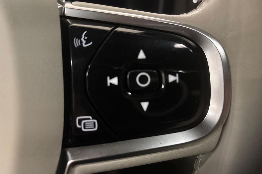 Volvo V60 2024