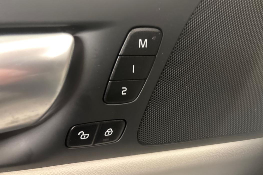 Volvo V60 2024