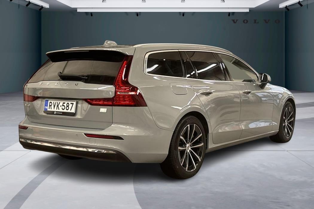 Volvo V60 2024