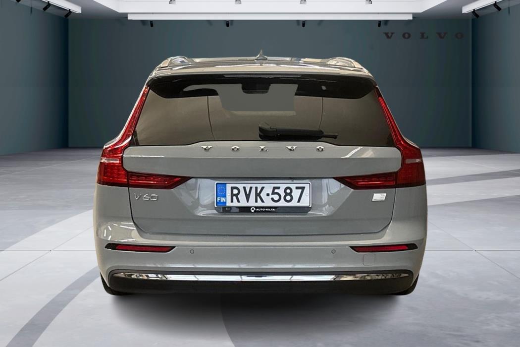 Volvo V60 2024