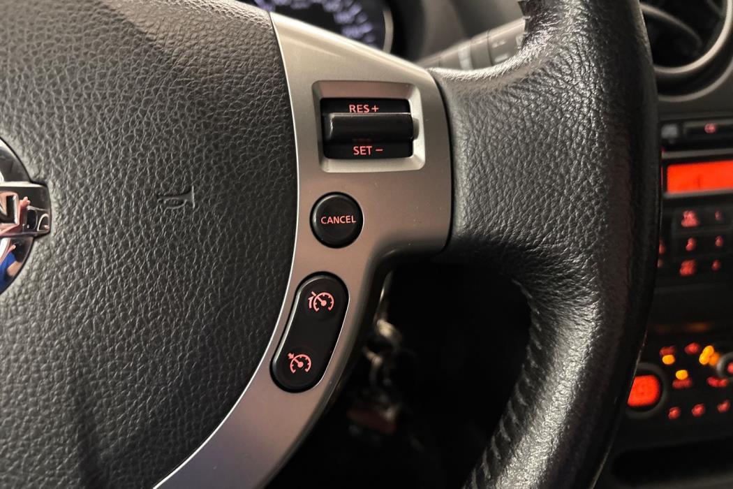 NISSAN Qashqai 2011