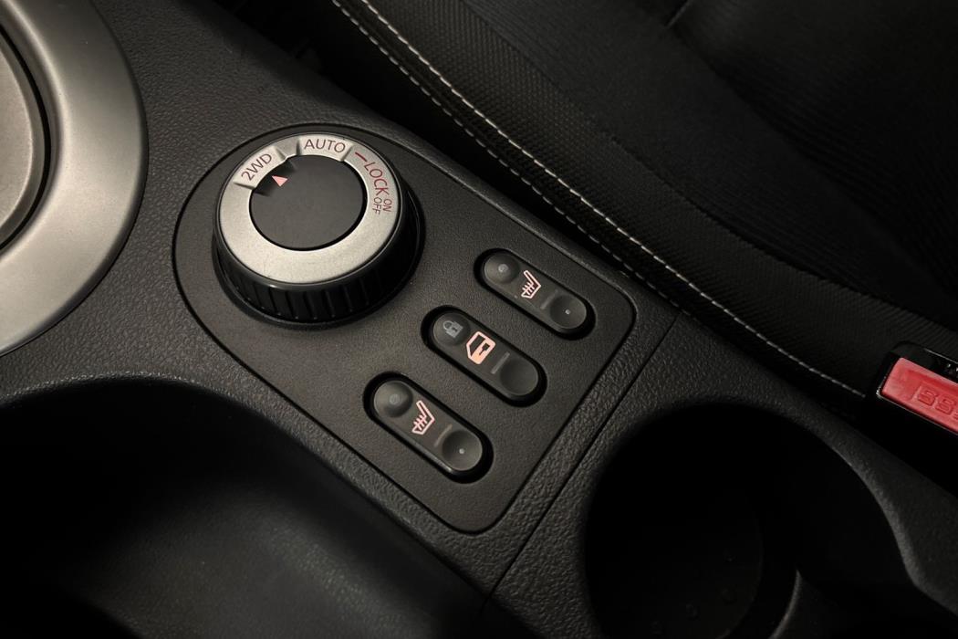 NISSAN Qashqai 2011