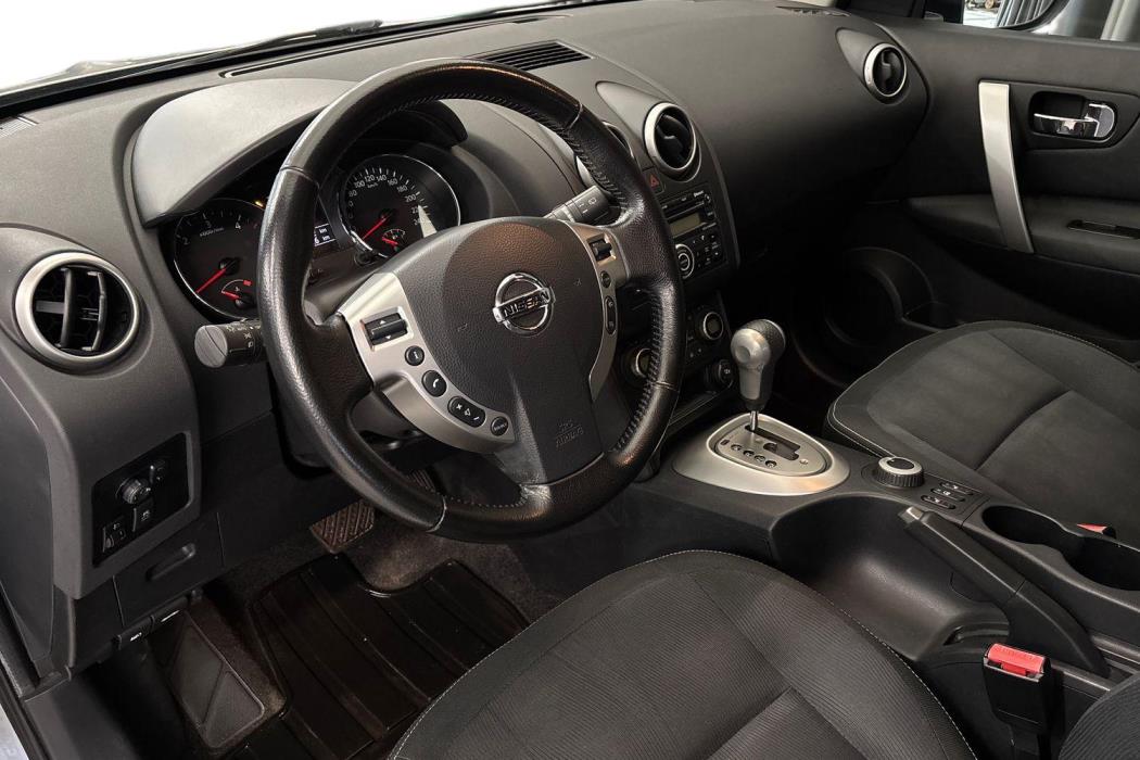 NISSAN Qashqai 2011