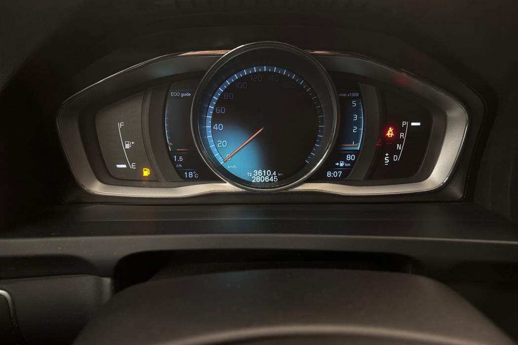 Volvo V60 Cross Country 2015