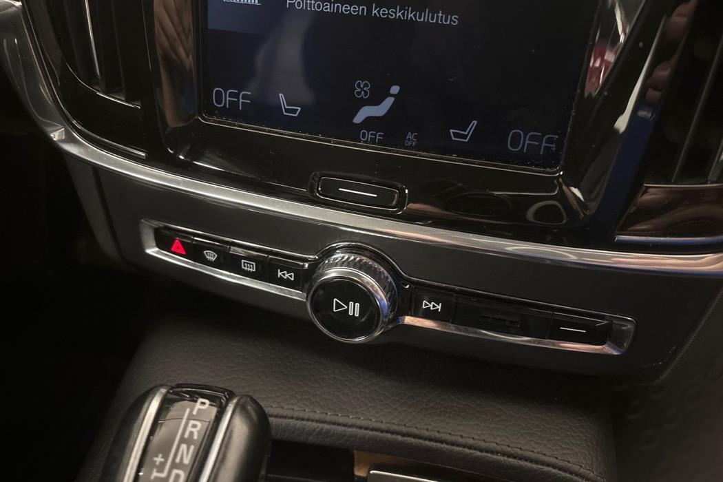 VOLVO V90 2019