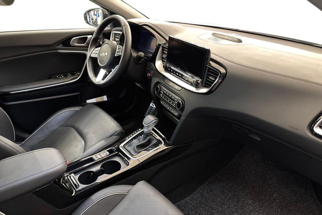 KIA XCeed 2025