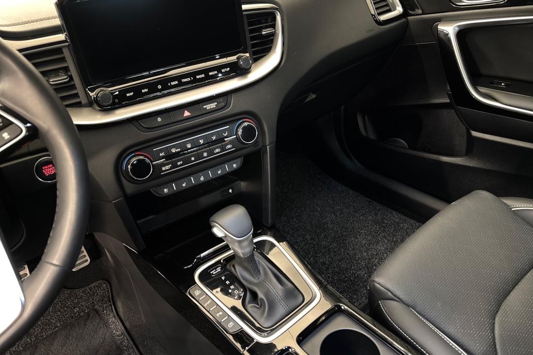 KIA XCeed 2025