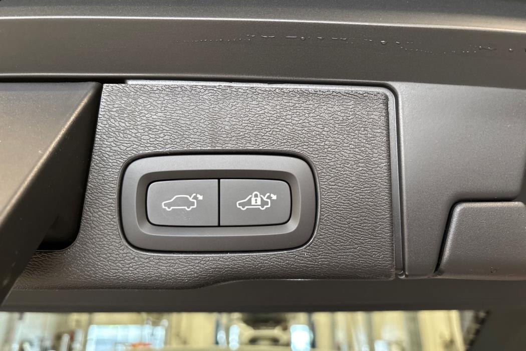 Volvo XC60 2027