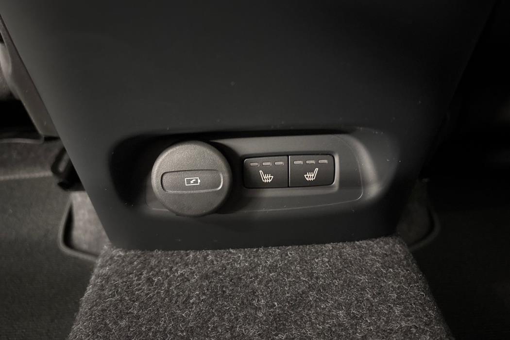 Volvo EX40 2027