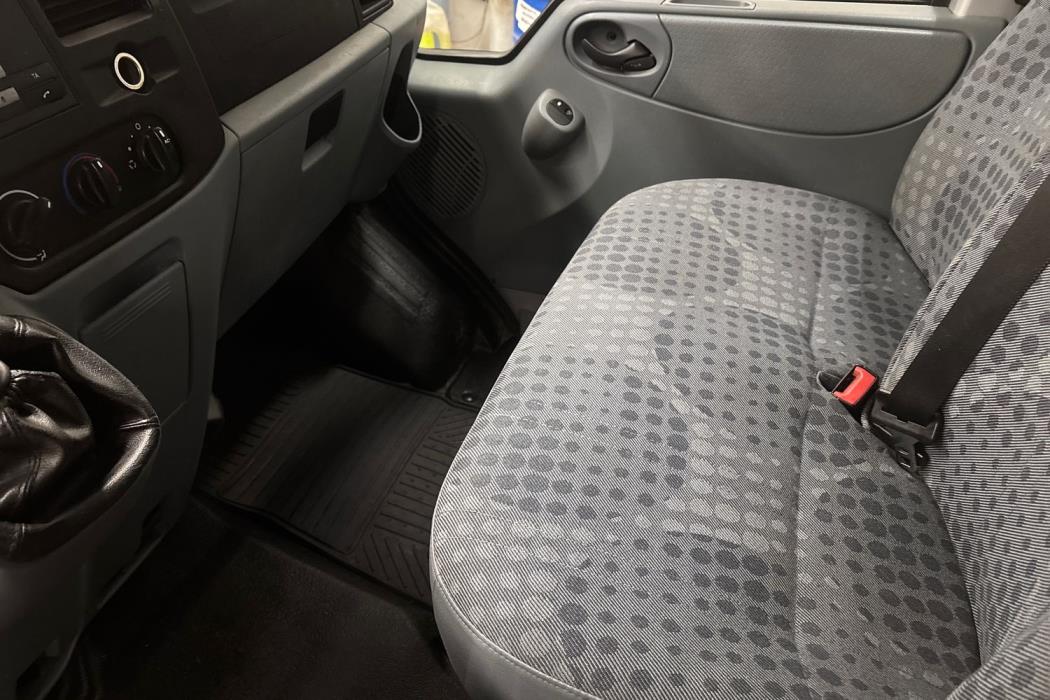 Ford Transit 2011