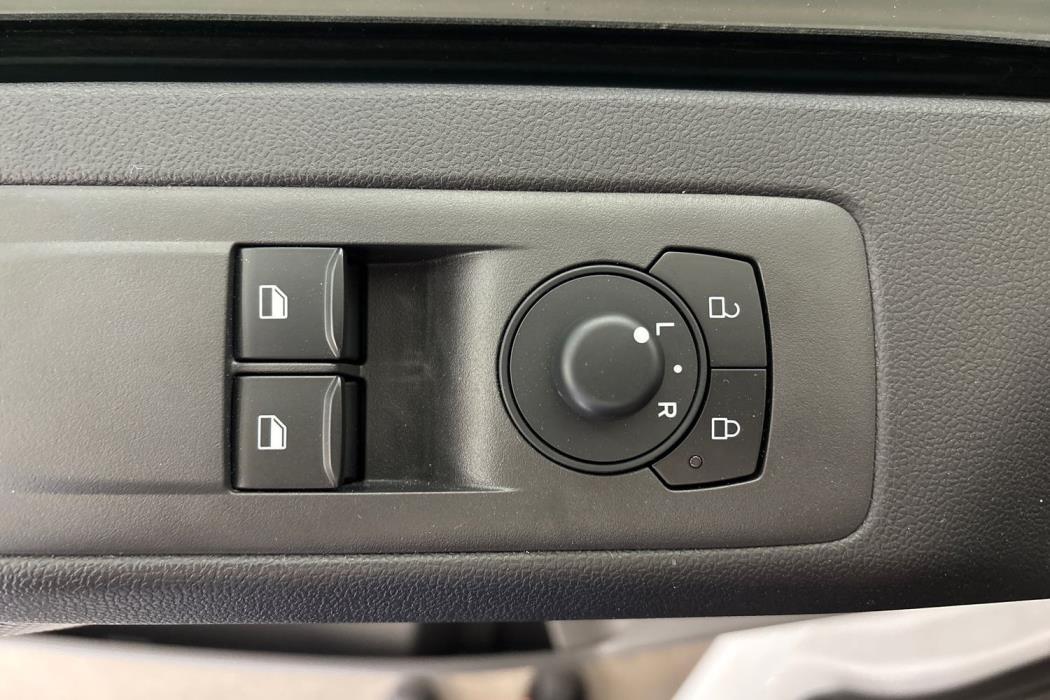 Ford Transit Custom 2025