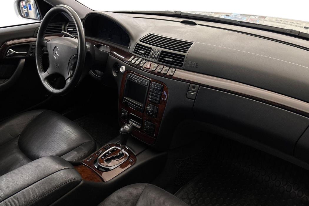Mercedes-Benz S 2002