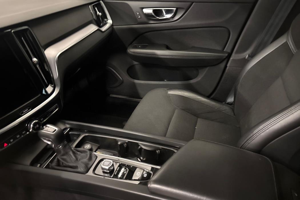 Volvo V60 2020