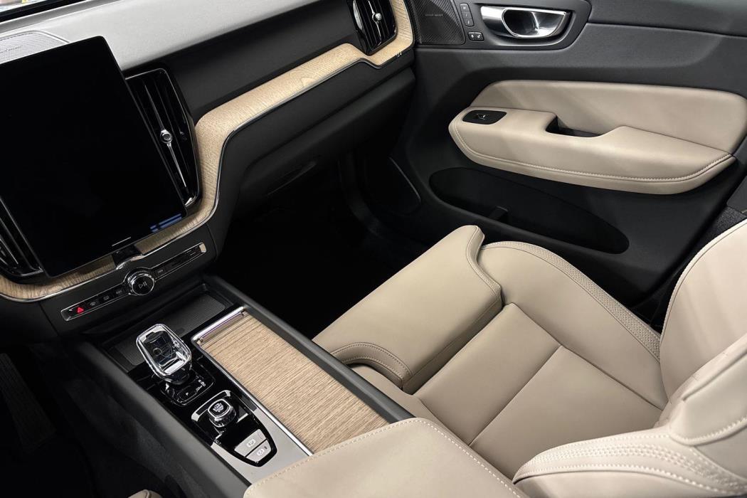Volvo XC60 2026