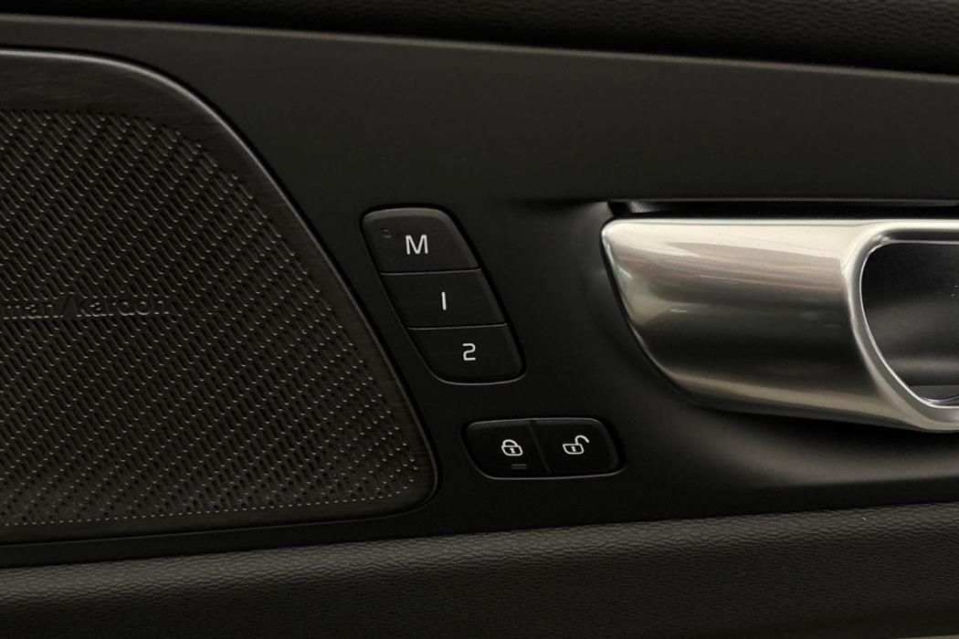 Volvo XC60 2026