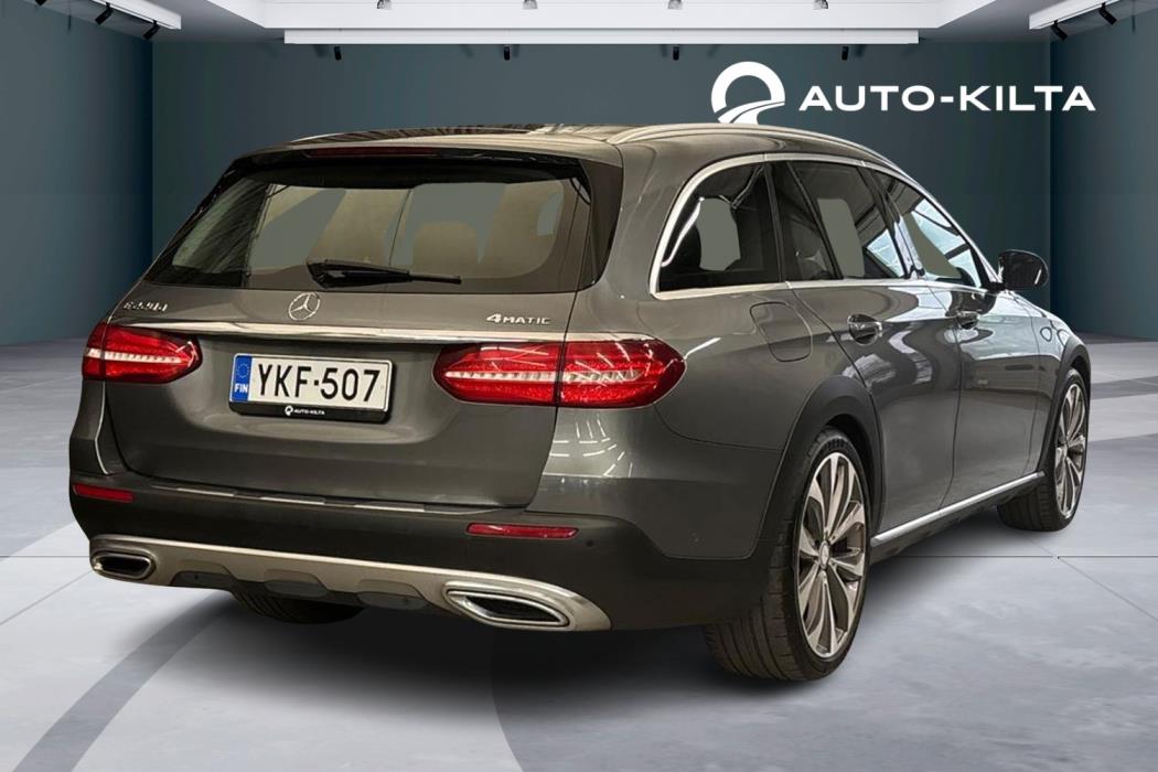 Mercedes-Benz E 2017
