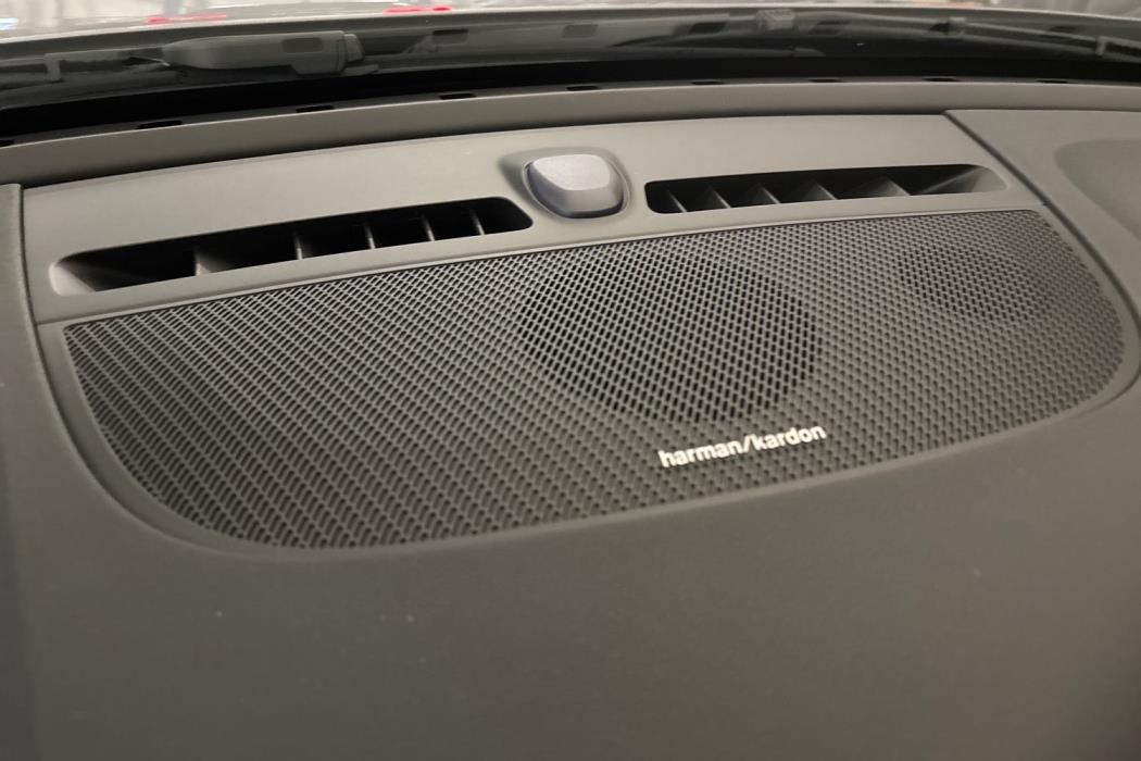 Volvo EX40 2026