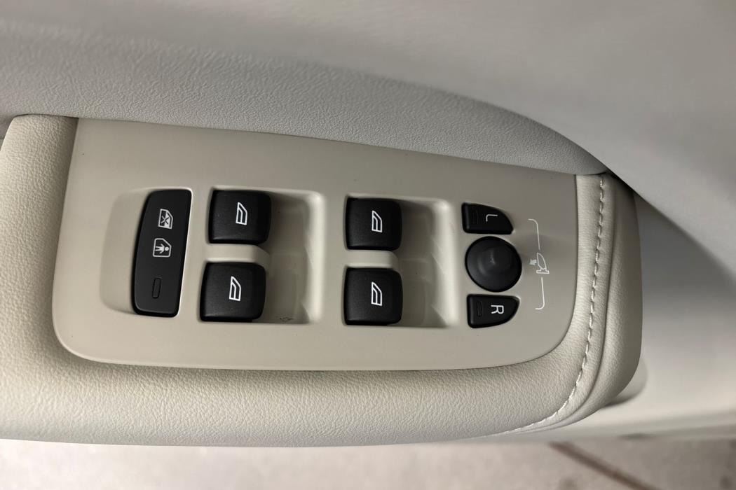Volvo XC60 2027