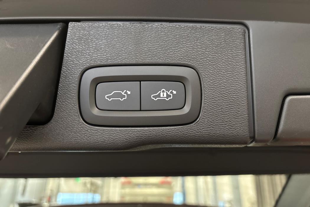 Volvo XC60 2027