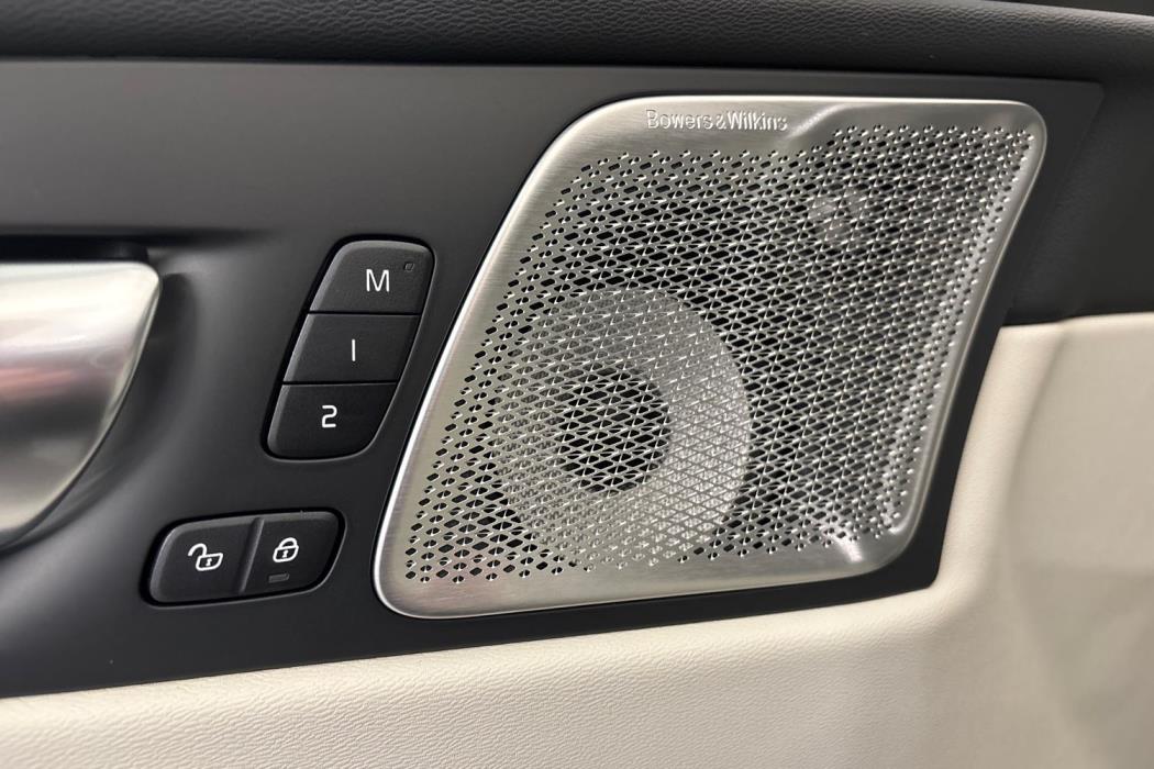Volvo XC60 2027